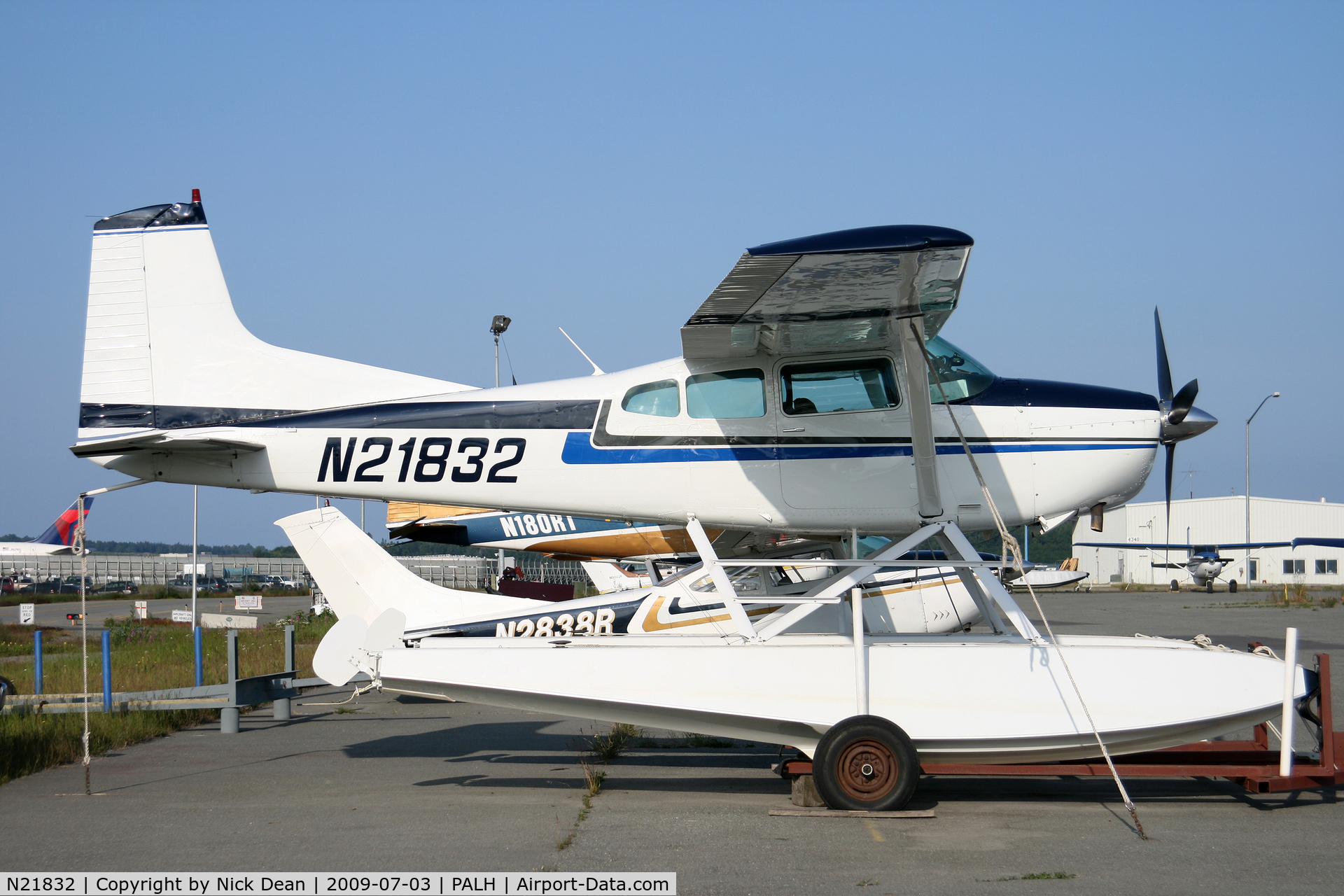 N21832, Cessna A185F Skywagon 185 C/N 18503069, PALH