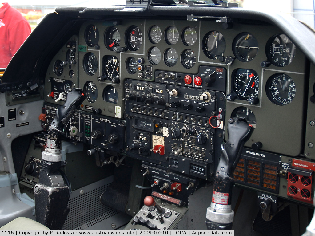 1116, Saab 105OE C/N 105416, Cockpit of a Saab 105 OE of the Austrian Air Force