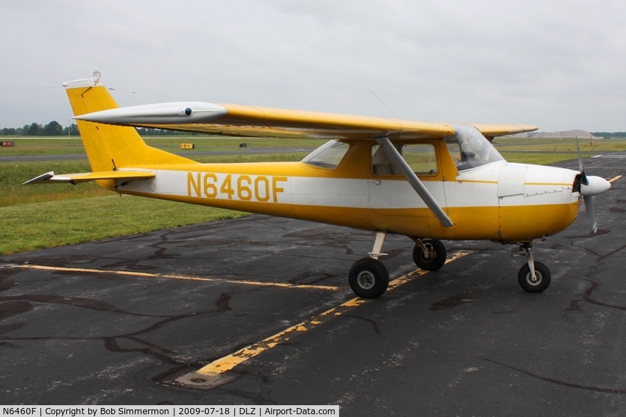 N6460F, 1966 Cessna 150F C/N 15063060, On the ramp at Delaware, Ohio