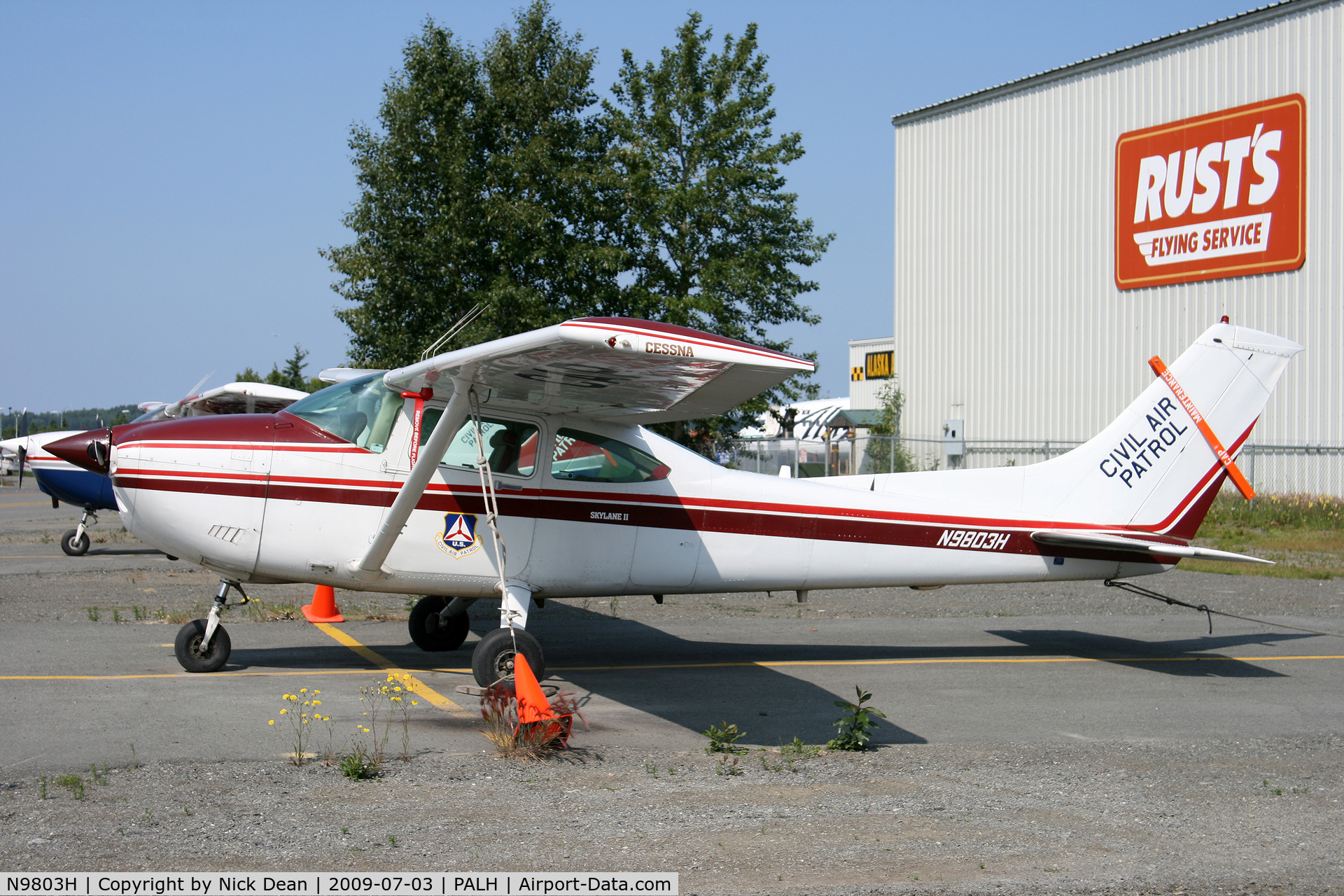 N9803H, 1981 Cessna 182R Skylane C/N 18268035, PALH