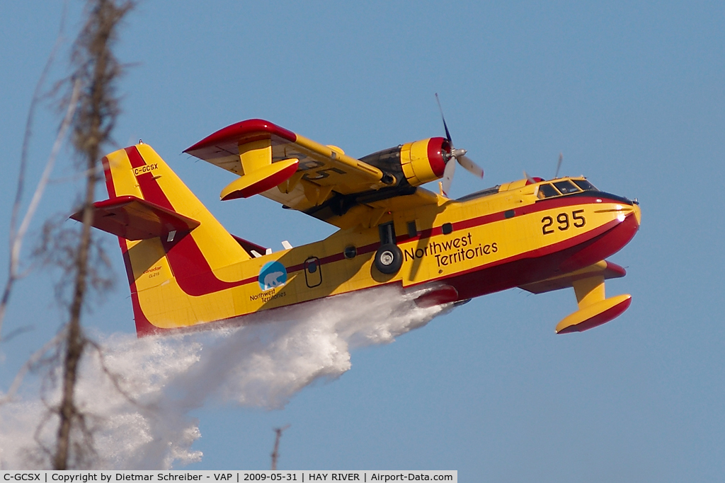 C-GCSX, 1986 Canadair CL-215-V (CL-215-1A10) C/N 1088, Buffalo Airways CL215