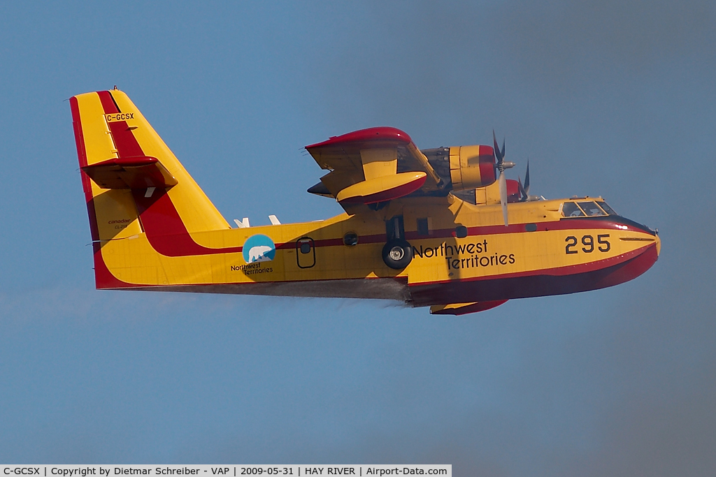 C-GCSX, 1986 Canadair CL-215-V (CL-215-1A10) C/N 1088, Buffalo Airways CL215