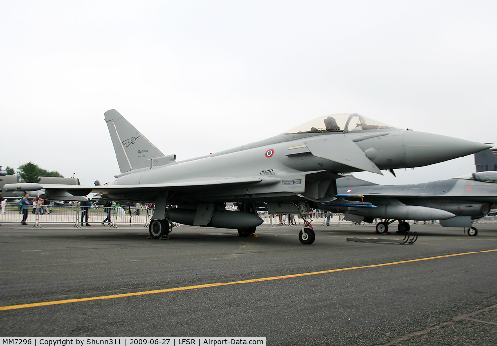 MM7296, Eurofighter EF-2000 Typhoon S C/N IS028, Displayed during last LFSR Airshow...