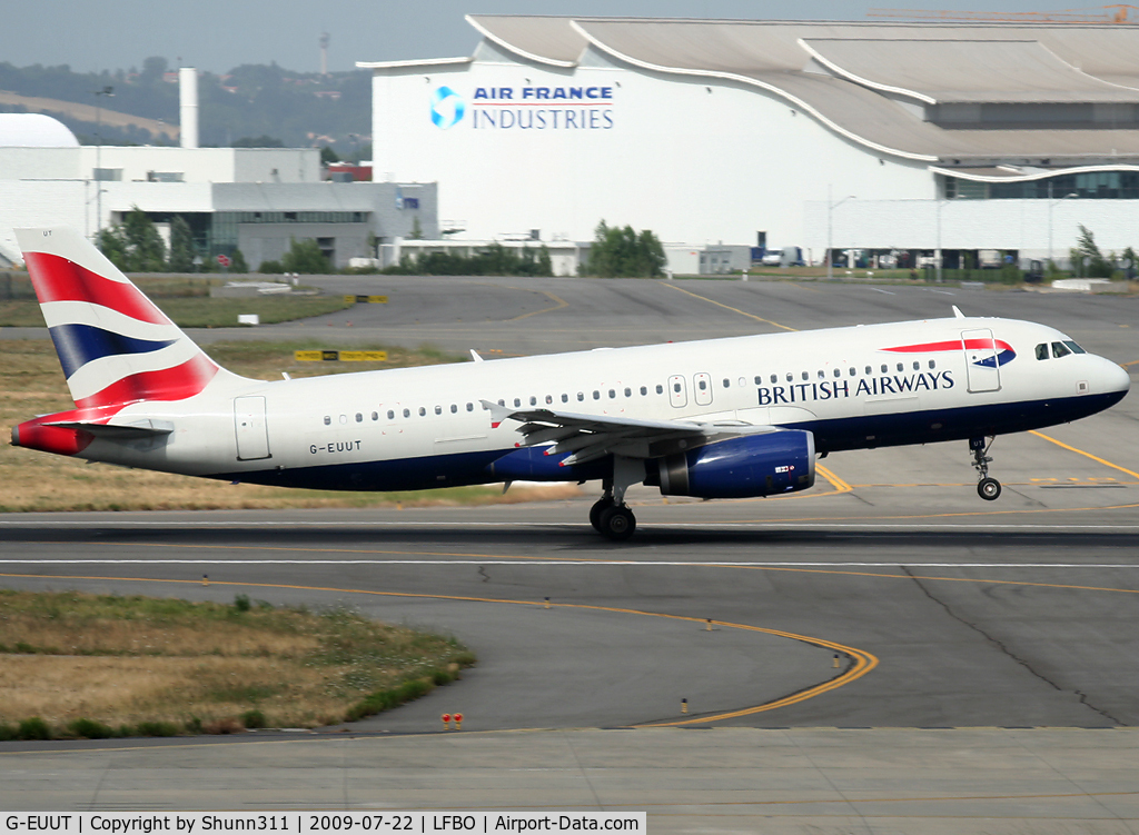 G-EUUT, 2007 Airbus A320-232 C/N 3314, Landing rwy 14R