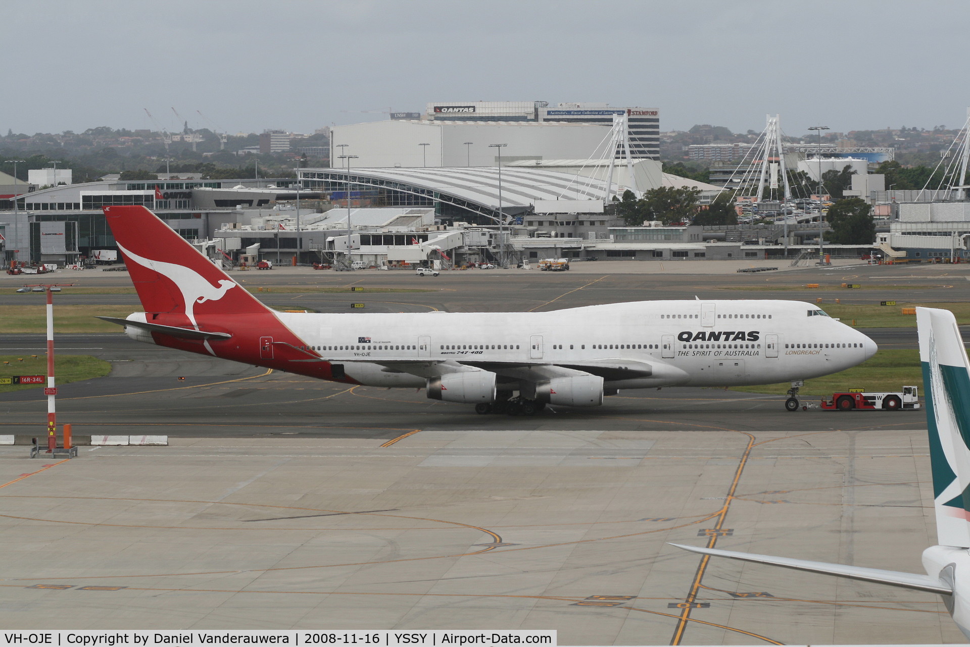 VH-OJE, 1989 Boeing 747-438 C/N 24482, pulled