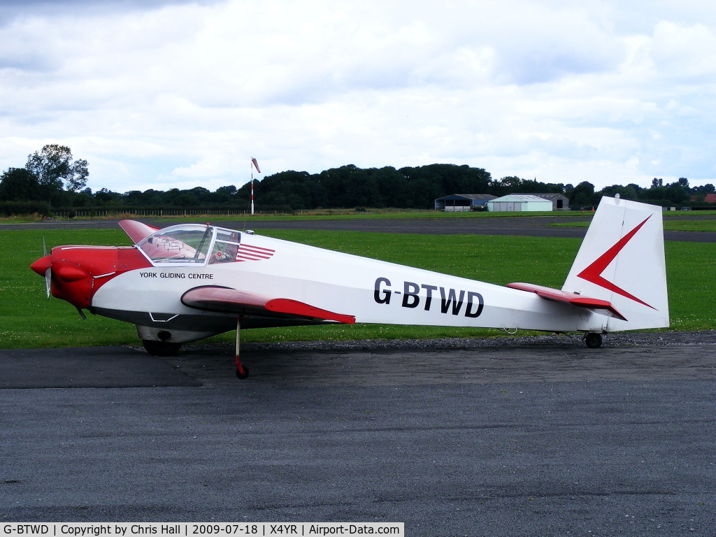 G-BTWD, 1980 Slingsby T-61F Venture T2 C/N 1976, at the York Gliding Centre, Rufford