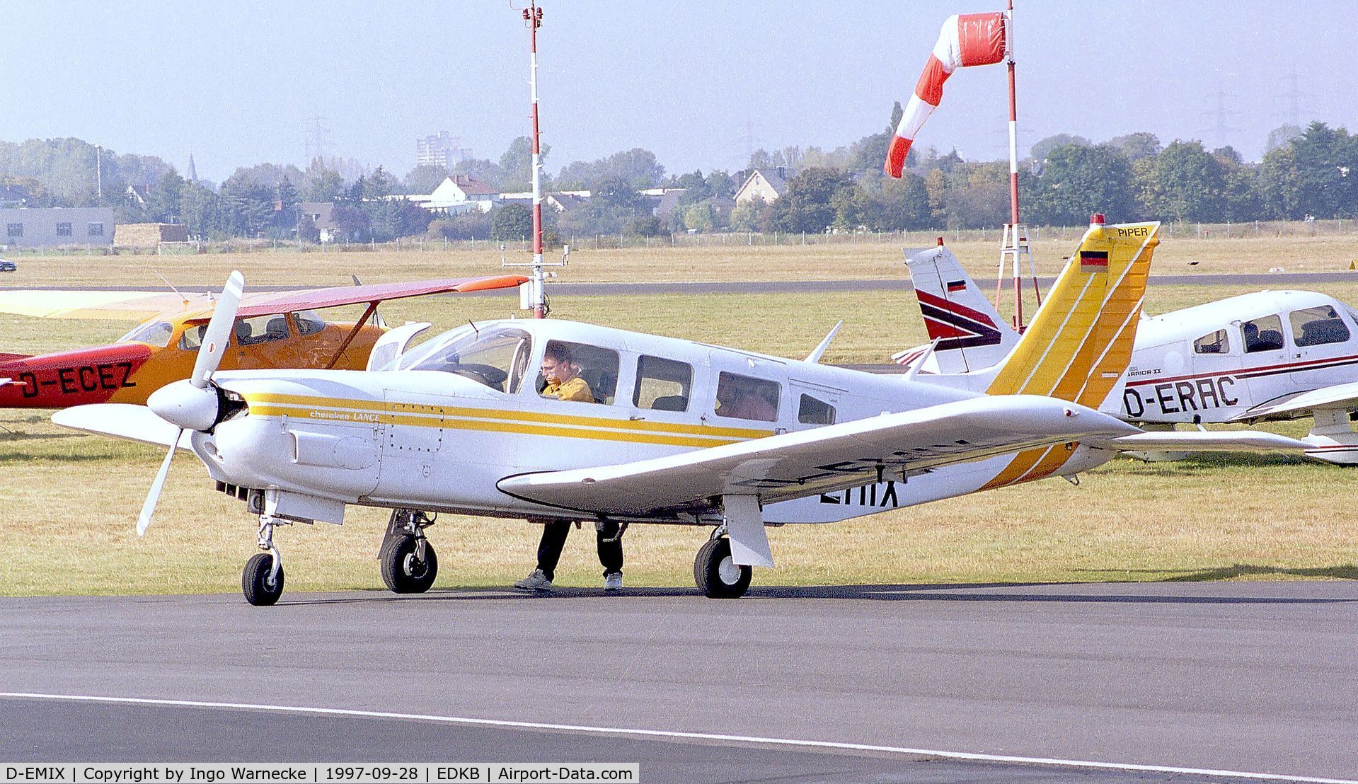 D-EMIX, 1977 Piper PA-32R-300 Cherokee Lance C/N 32R-7780225, Piper PA-32R-300 Cherokee Lance at Bonn-Hangelar airfield