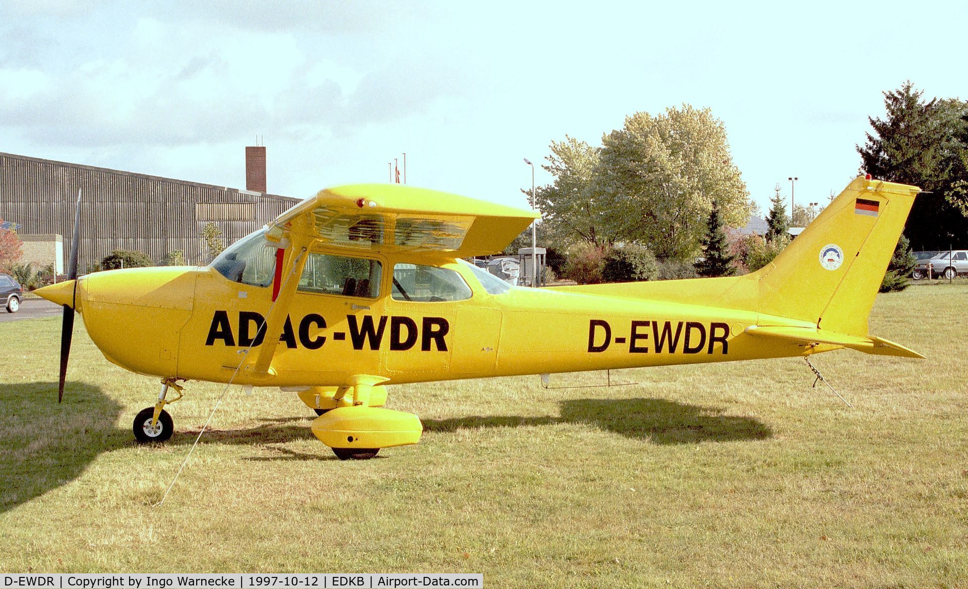 D-EWDR, Cessna 172P C/N 17275322, Cessna 172P Skyhawk operated on behalf of ADAC (german automobile club) and WDR (regional radio broadcasting station) for traffic surveillance from Bonn-Hangelar airfield