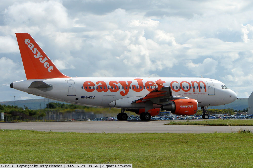 G-EZID, 2005 Airbus A319-111 C/N 2442, Easyjet A319 departing  Bristol