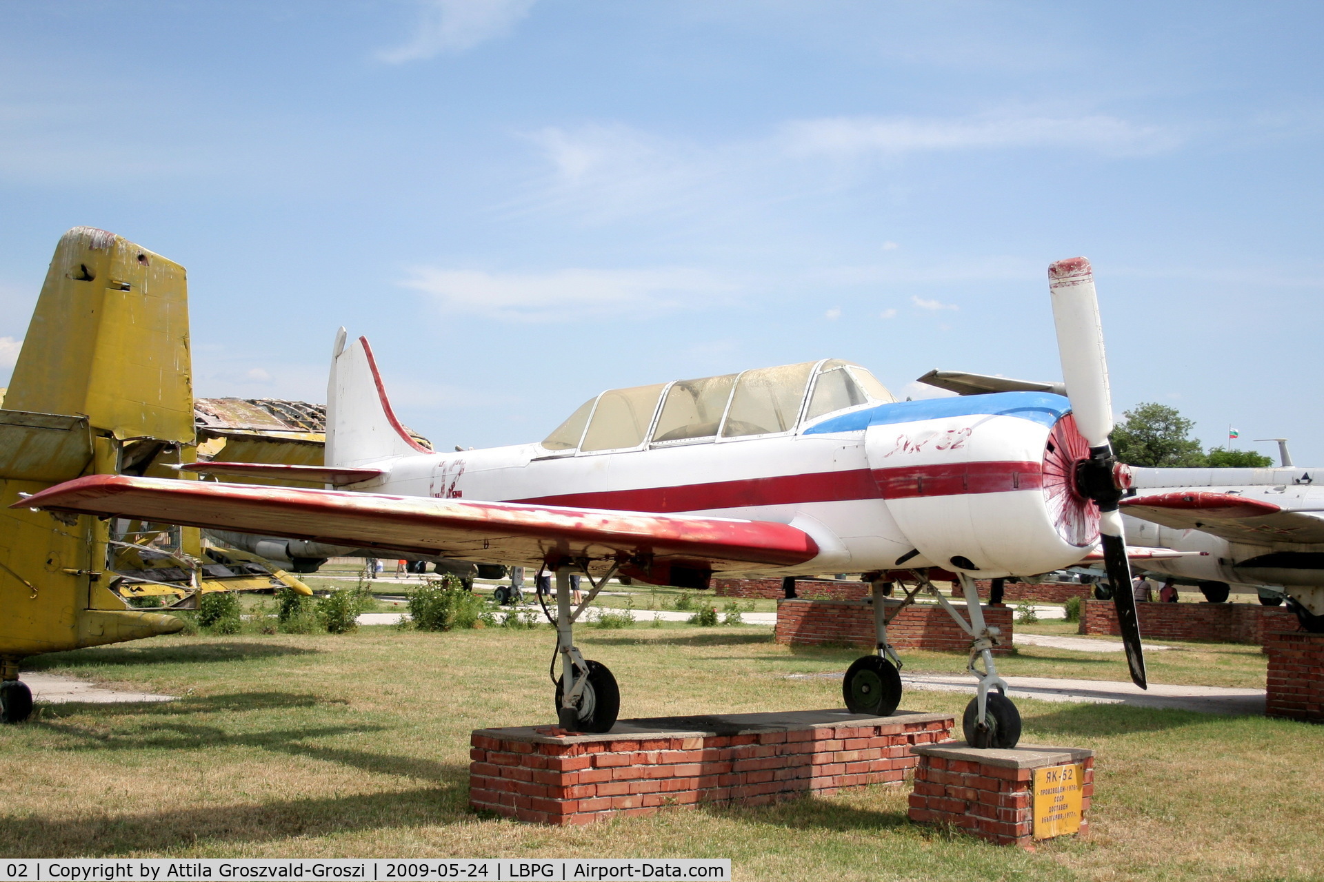 02, 1980 Yakovlev Yak-52 C/N 800502, Bulgarian Museum of Aviation, Plovdiv-Krumovo (LBPG). - Ex DOSAAF 02 / Red