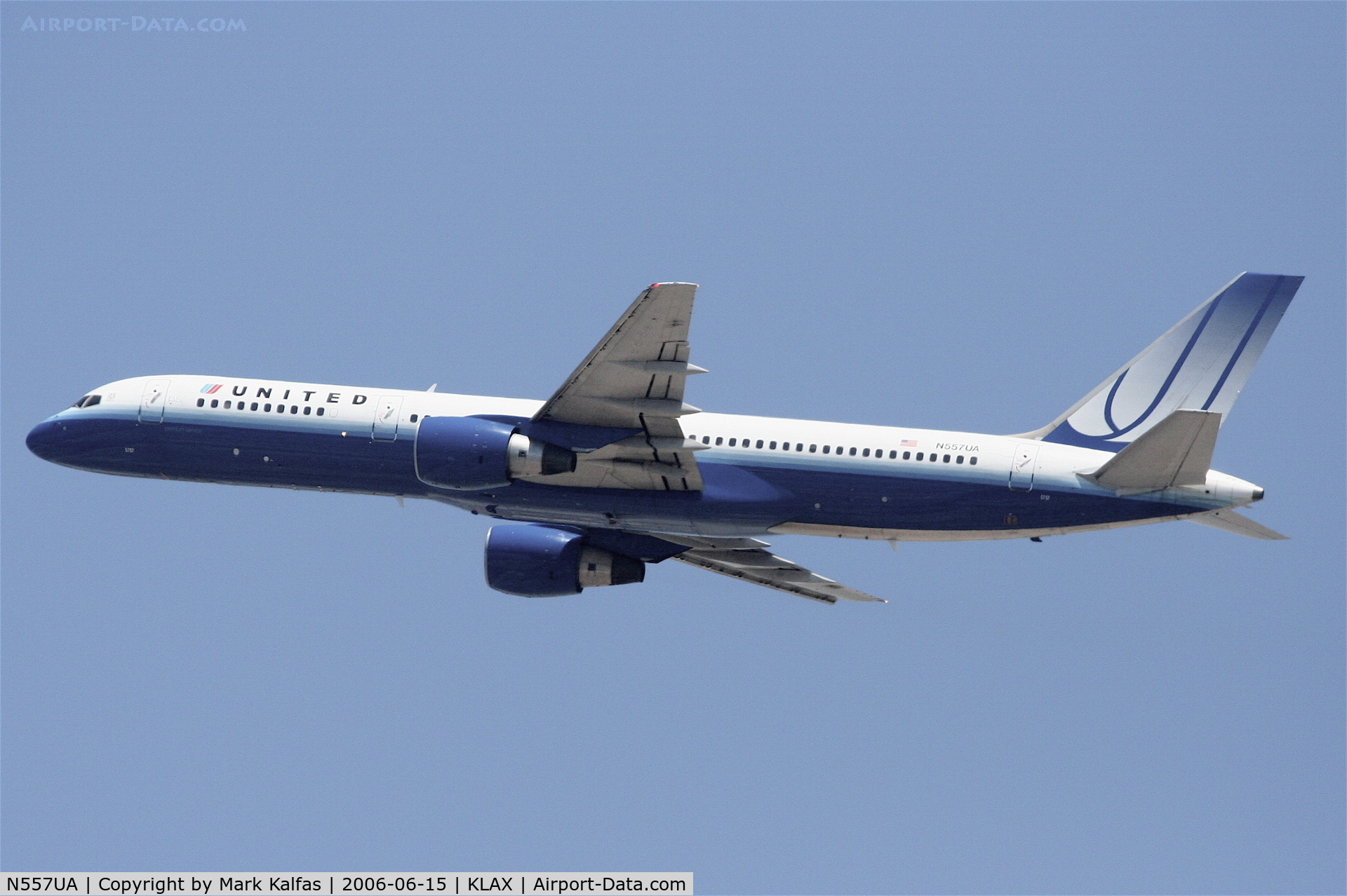 N557UA, 1992 Boeing 757-222 C/N 26653, United Airlines Boeing 757-222, N557UA departing KLAX 25R.