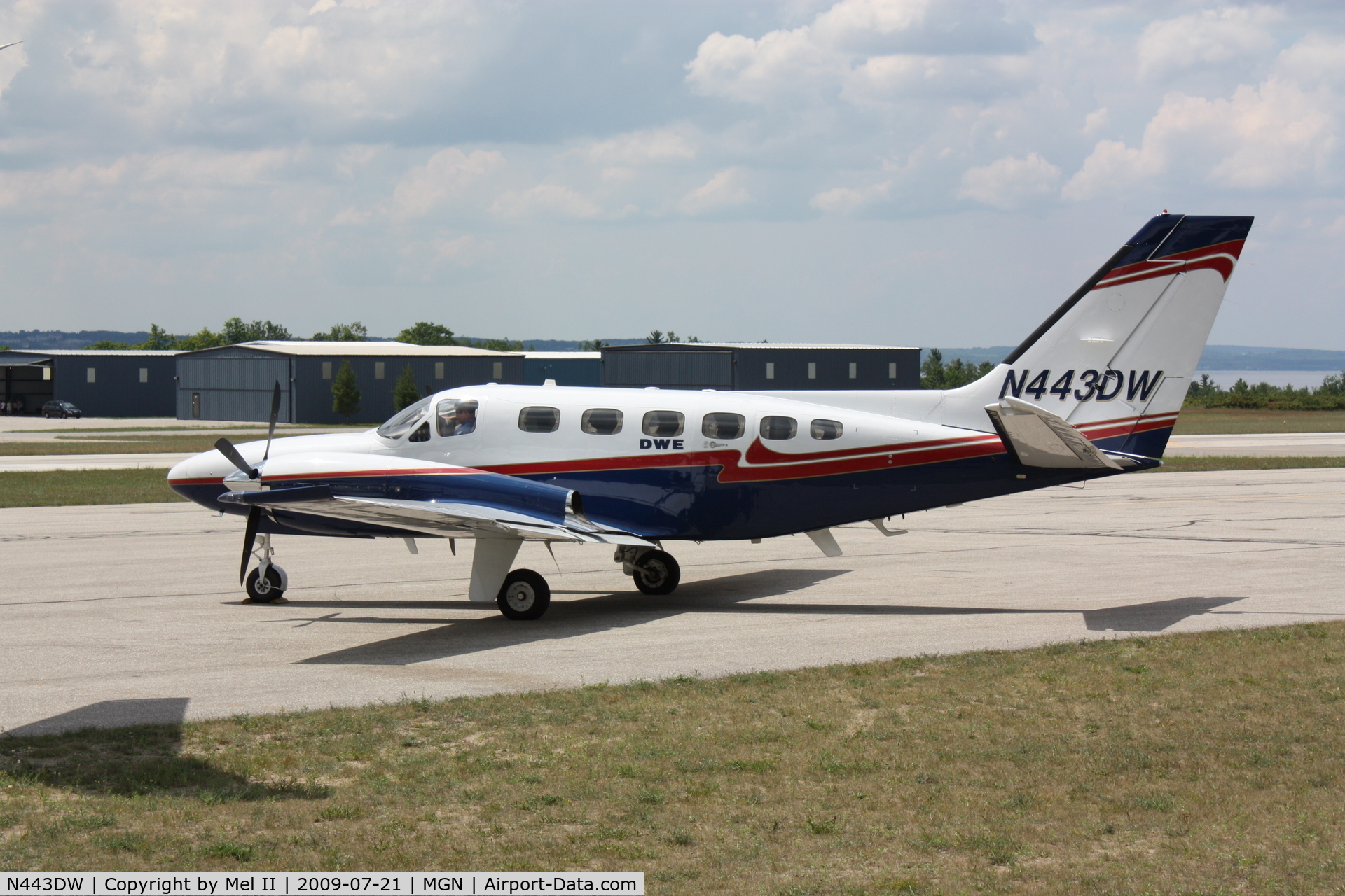 N443DW, 1983 Cessna 441 Conquest II C/N 441-0313, Parked