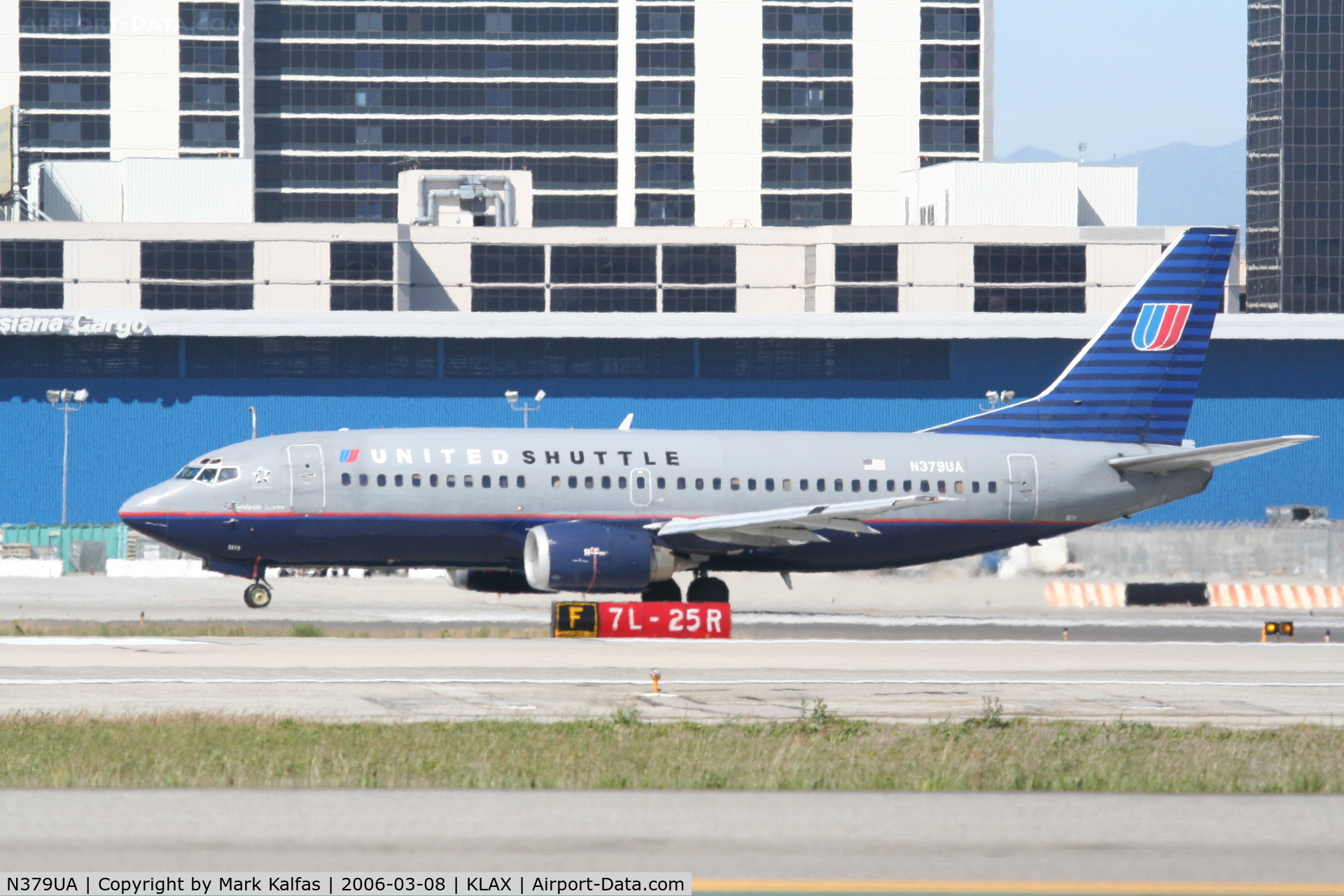 N379UA, 1990 Boeing 737-322 C/N 24654, United Airlines 
