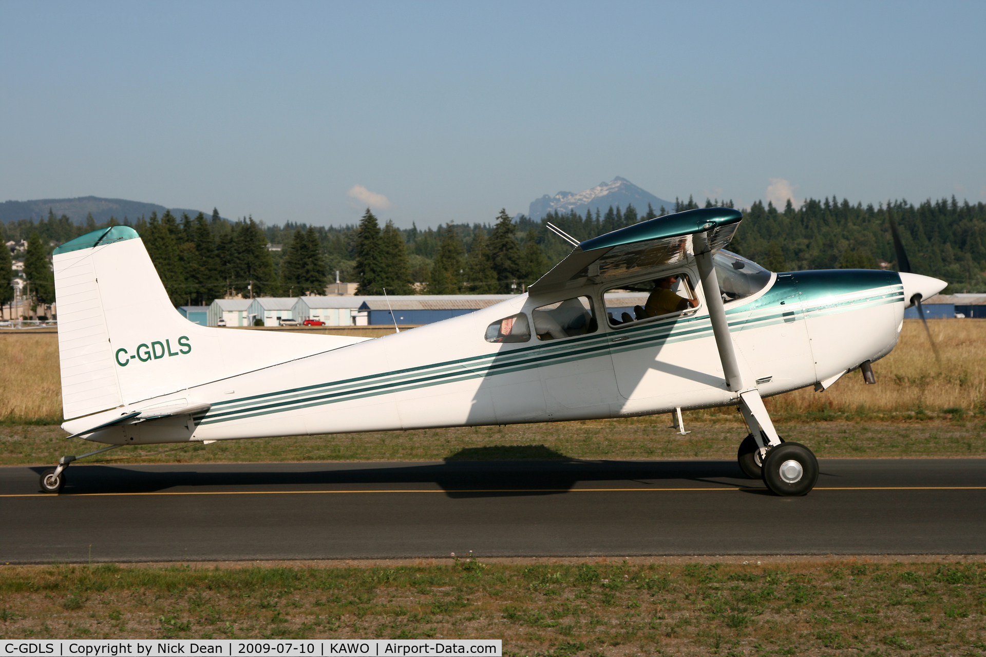 C-GDLS, 1975 Cessna 180J C/N 18052539, KAWO