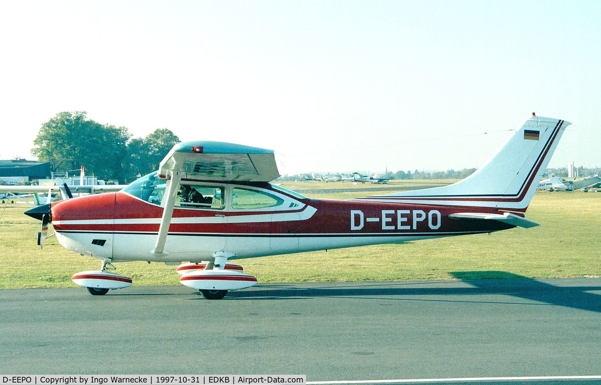 D-EEPO, Cessna 182P Skylane C/N 18263418, Cessna 182P Skylane at Bonn-Hangelar airfield
