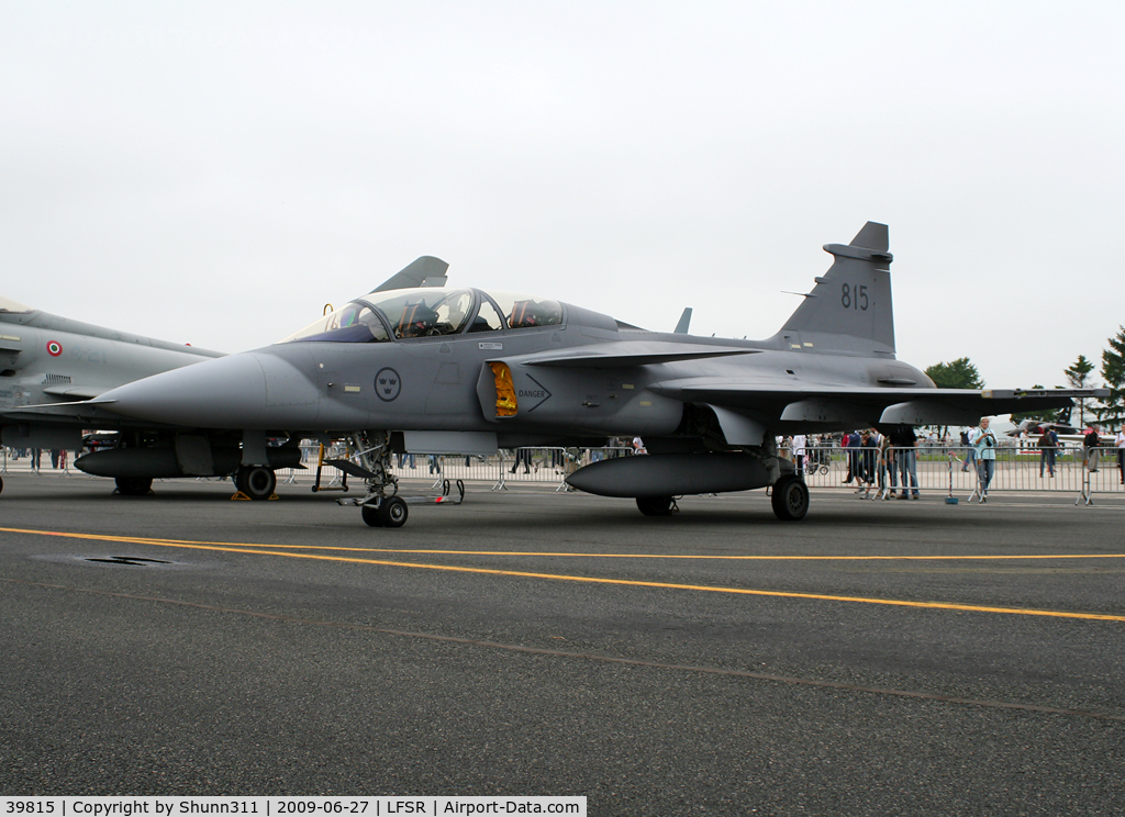 39815, Saab JAS-39B Gripen C/N 39815, Displayed during last LFSR Airshow...