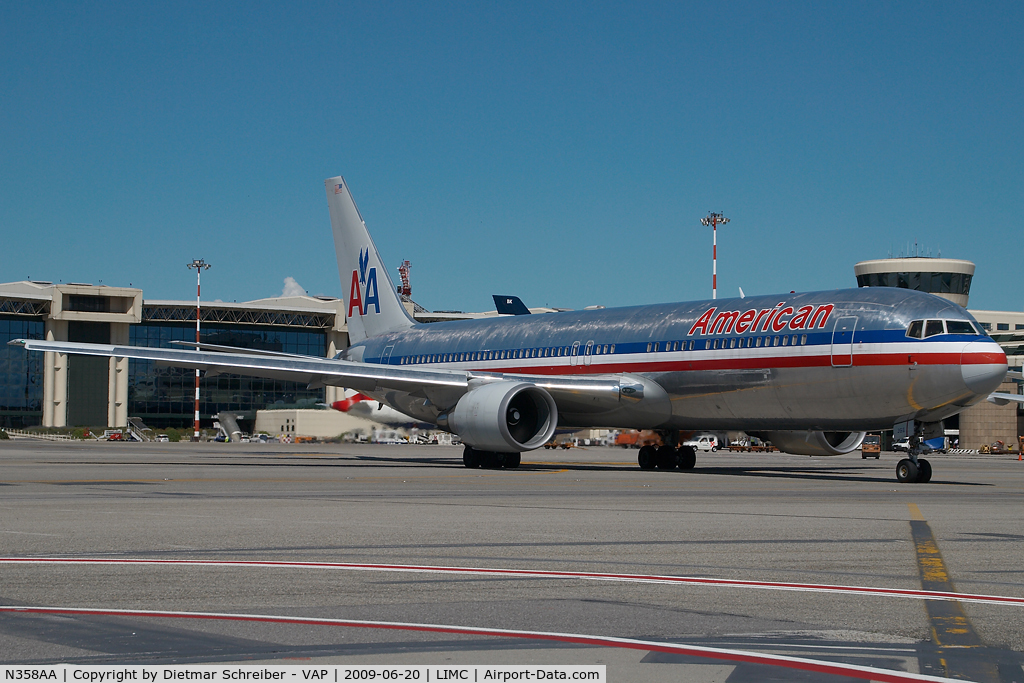 N358AA, 1988 Boeing 767-323 C/N 24039, American Airlines Boeing 767-200