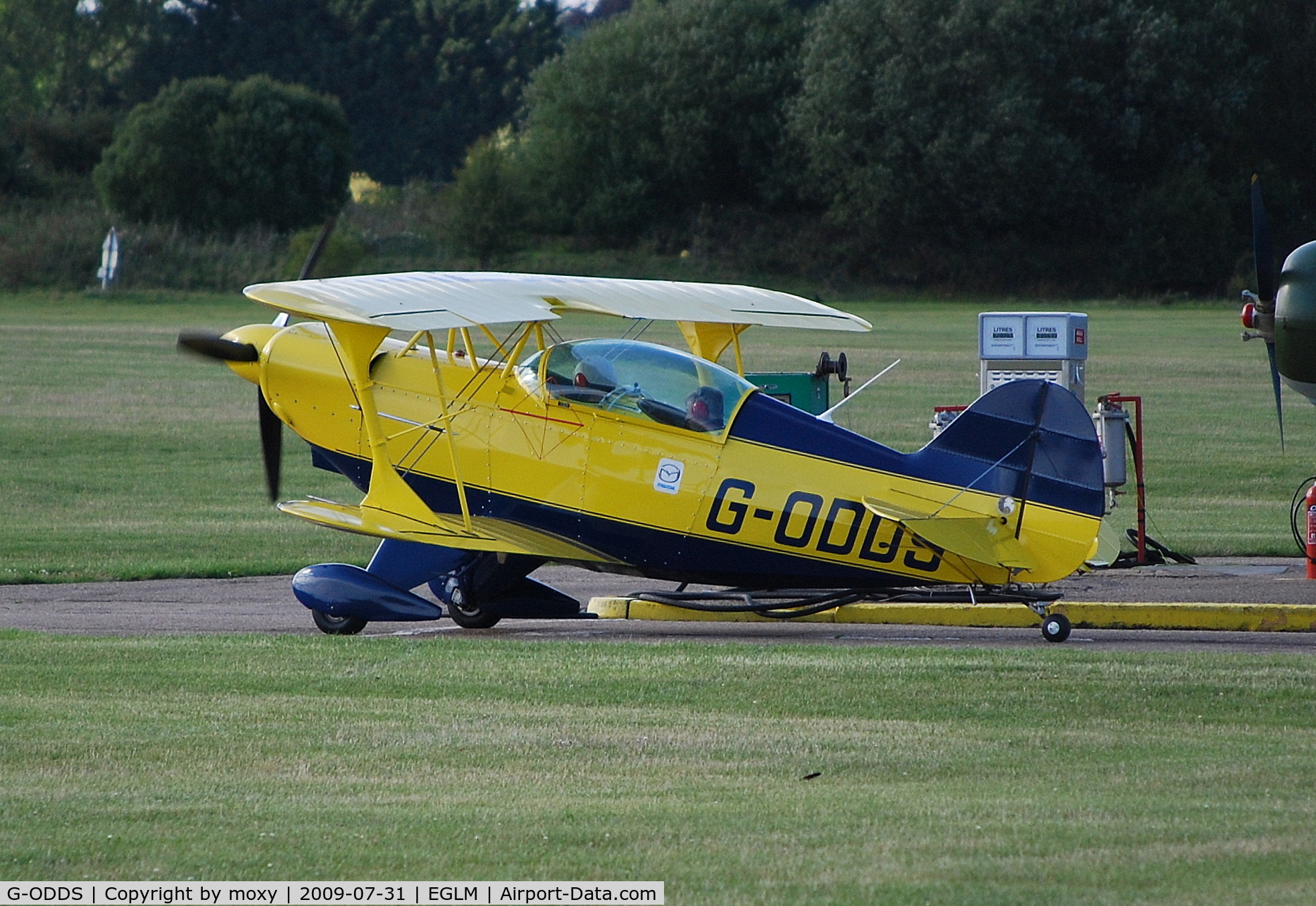 G-ODDS, 1980 Aerotek Pitts S-2A Special C/N 2225, PITS S-2A at the pumps