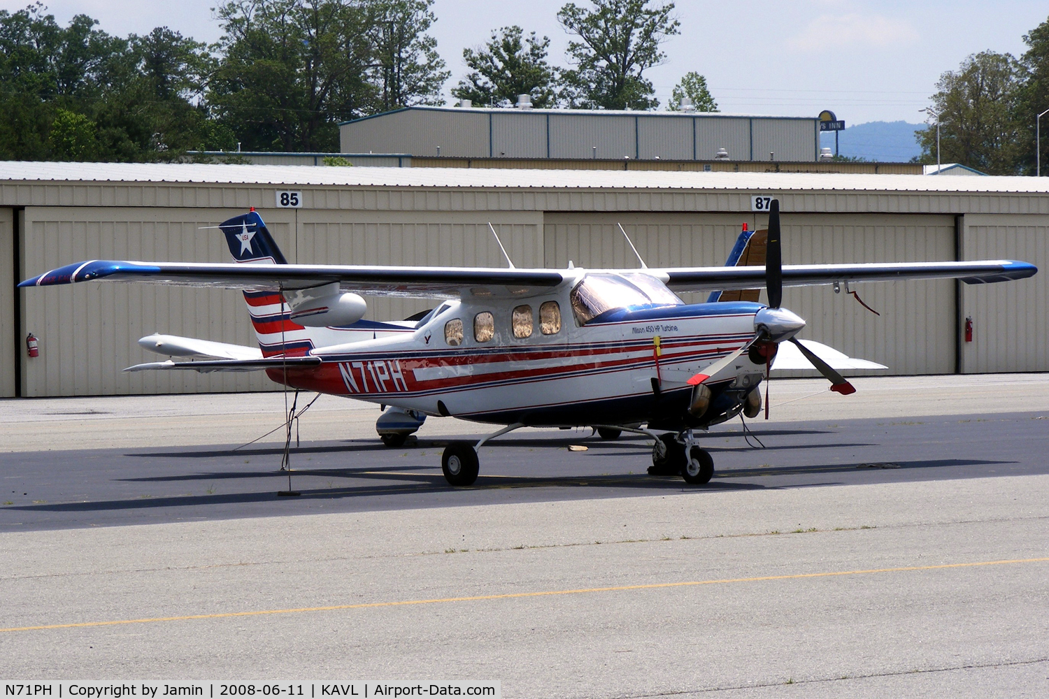 N71PH, 1979 Cessna P210N Pressurised Centurion C/N P21000393, Patriotic and powerful.