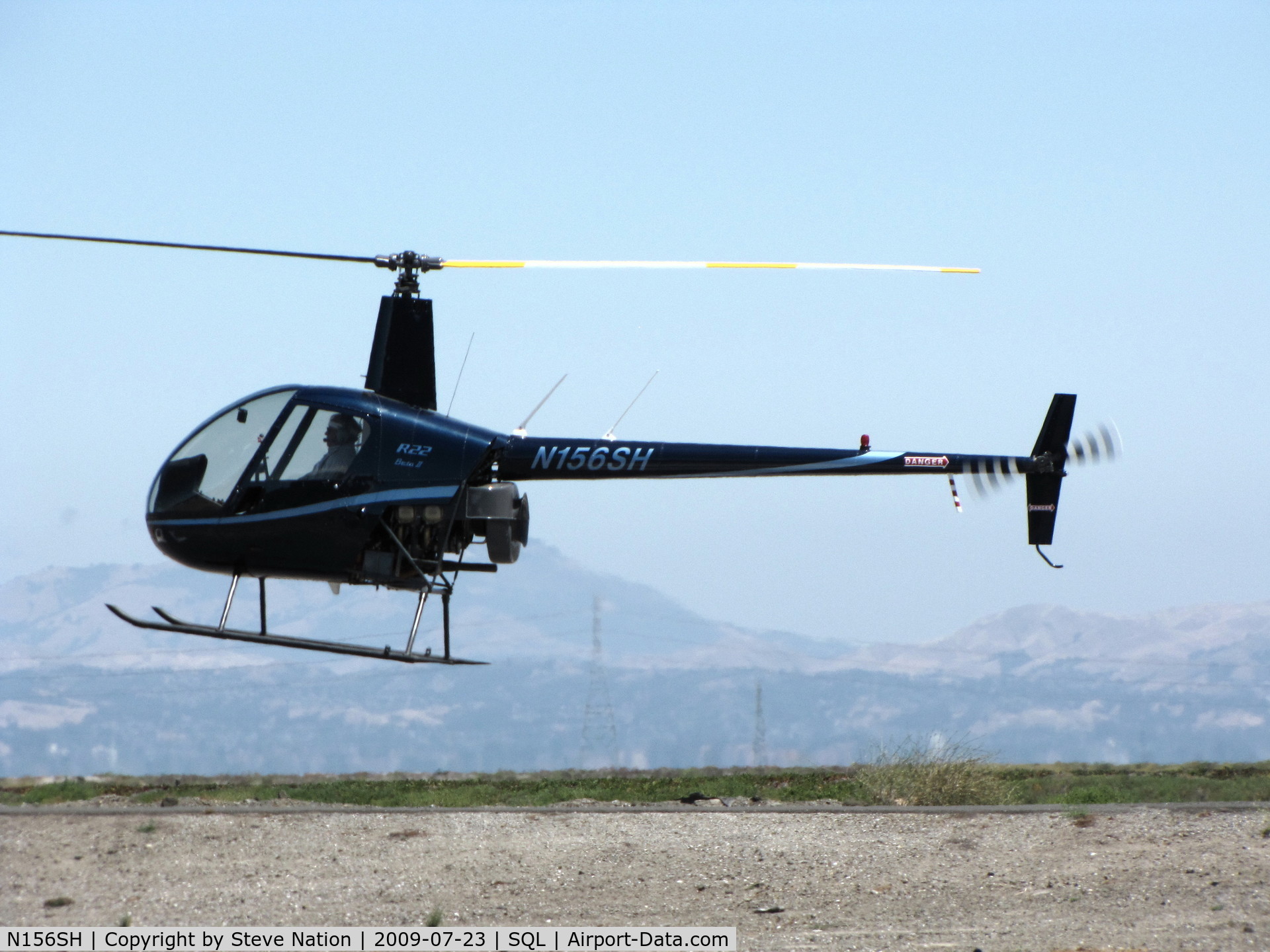 N156SH, 2007 Robinson R22 Beta II C/N 4159, Deep silver blue 2007 Robinson Helicopter Company R22 on training flight @ San Carlos Muni, CA