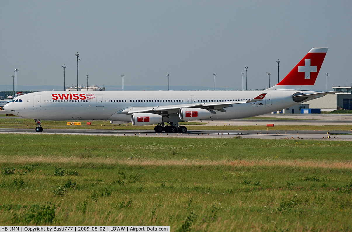 HB-JMM, 1996 Airbus A340-313 C/N 154, swiss with A340 in vienna