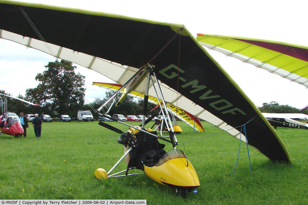 G-MVDF, 1988 Thruster TST MK1 C/N 8078-TST-088, Microlight at the 2009 Stoke Golding Stakeout event