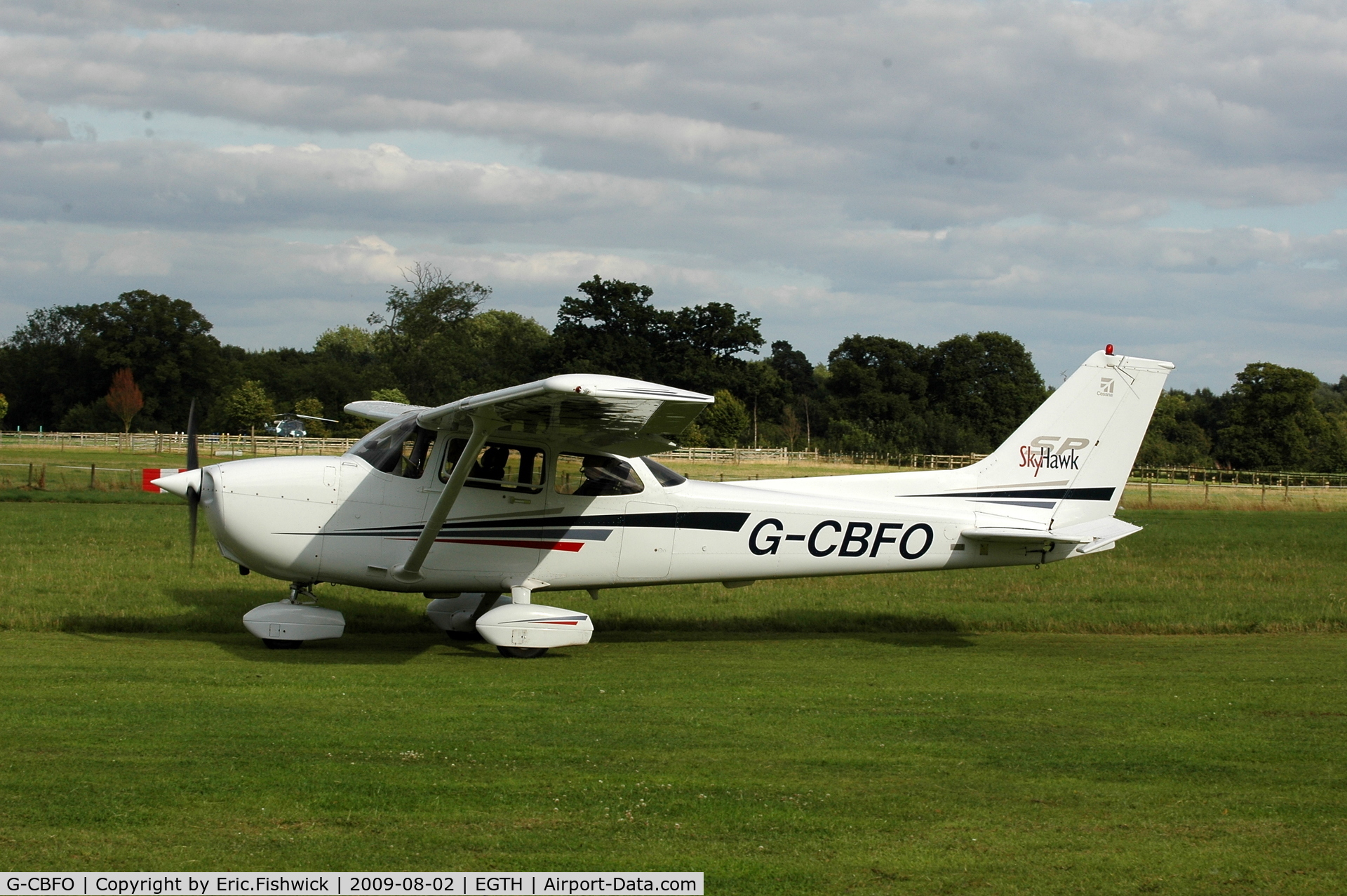 G-CBFO, 2001 Cessna 172S Skyhawk SP C/N 172S8929, G-CBFO departing Shuttleworth Military Pagent Air Display Aug 09