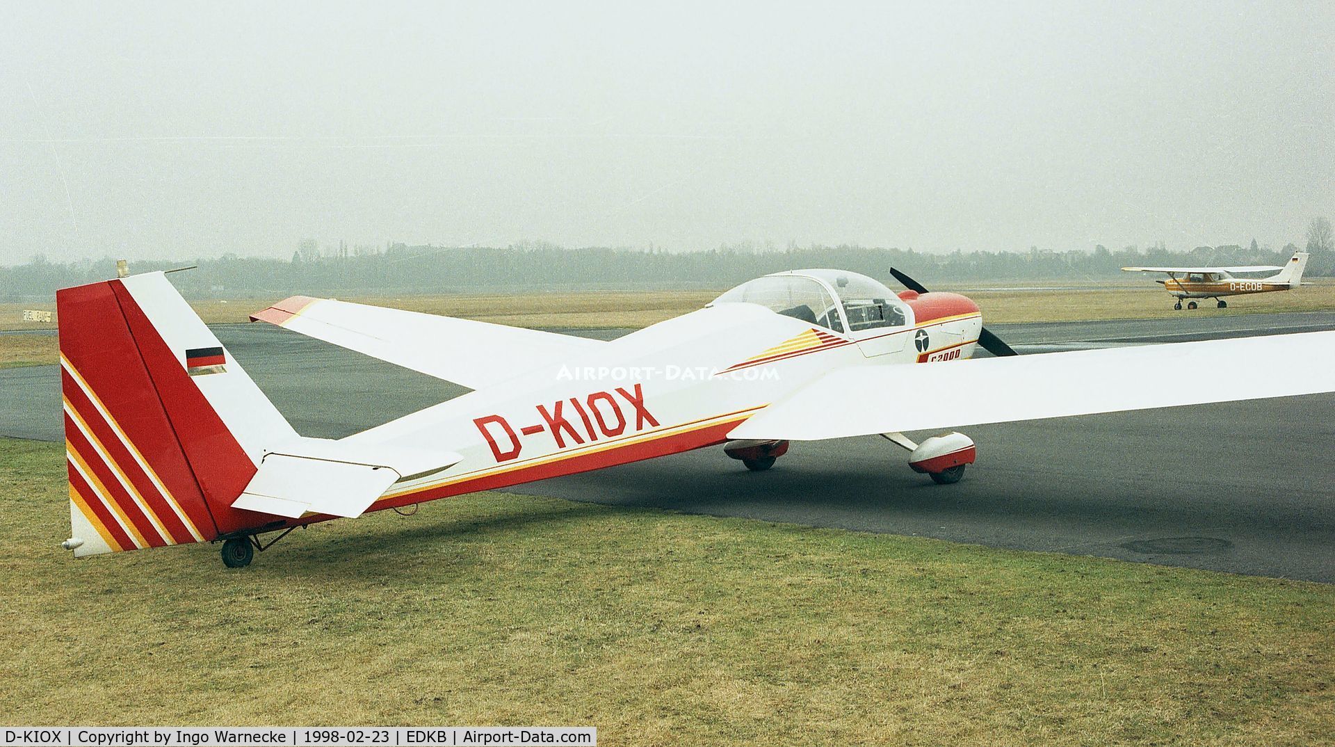 D-KIOX, Scheibe SF-25C Falke C/N 44507, Scheibe SF-25C Falke 2000 at Bonn-Hangelar airfield