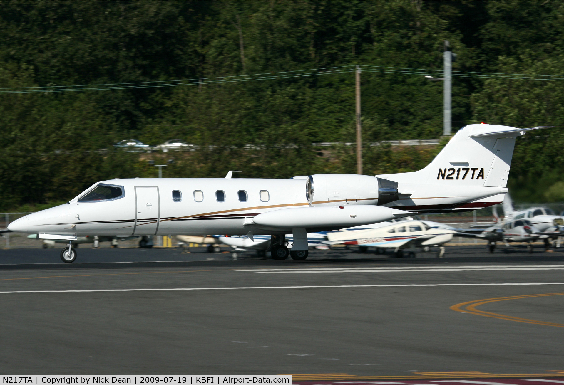 N217TA, 1979 Gates Learjet 35A C/N 289, KBFI