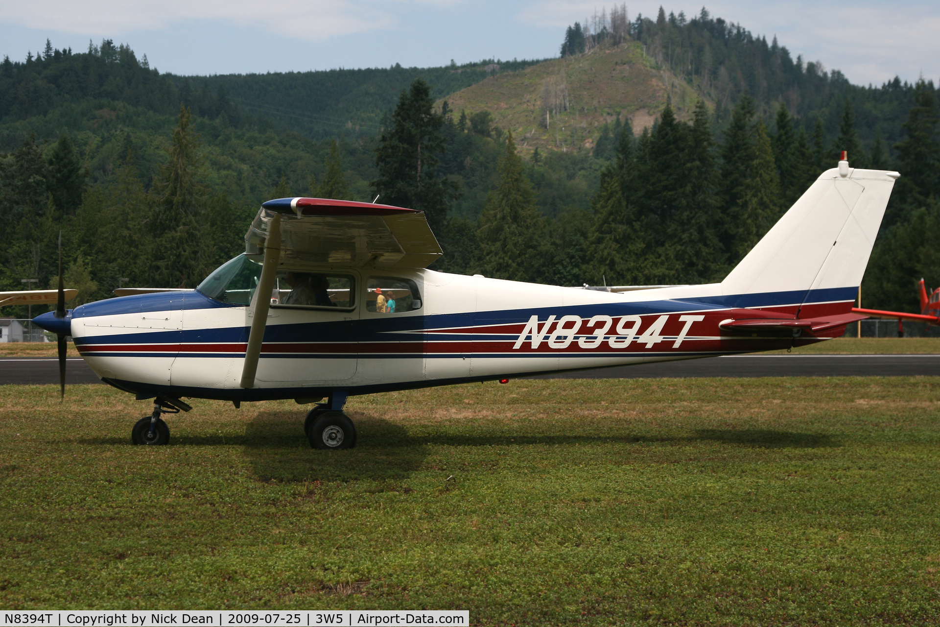 N8394T, 1962 Cessna 175C Skylark C/N 17557094, 3W5