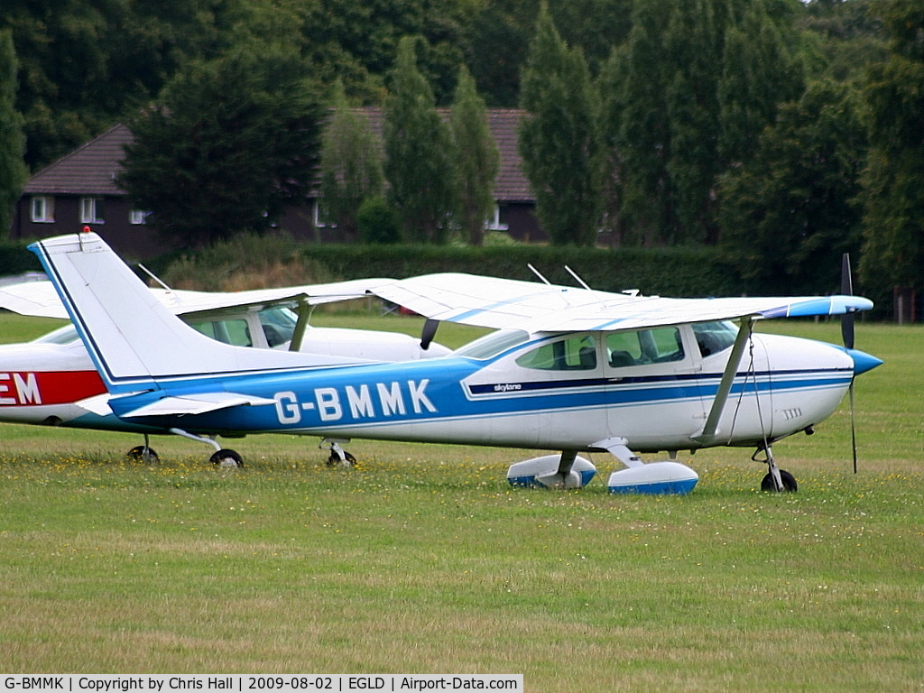 G-BMMK, 1975 Cessna 182P Skylane C/N 182-64117, privately owned. Previous ID: OO-AVU