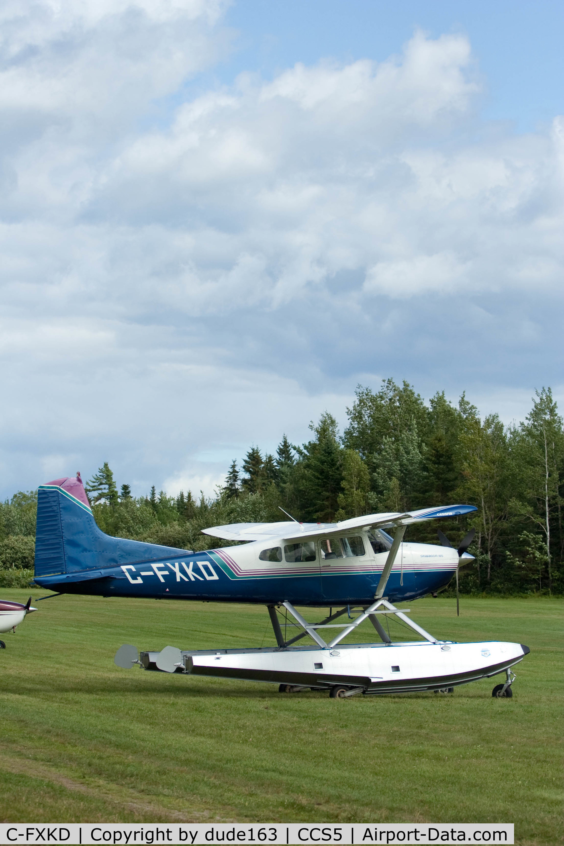C-FXKD, 1968 Cessna A185E Skywagon 185 C/N 185 1385, Havelock flyin 2009