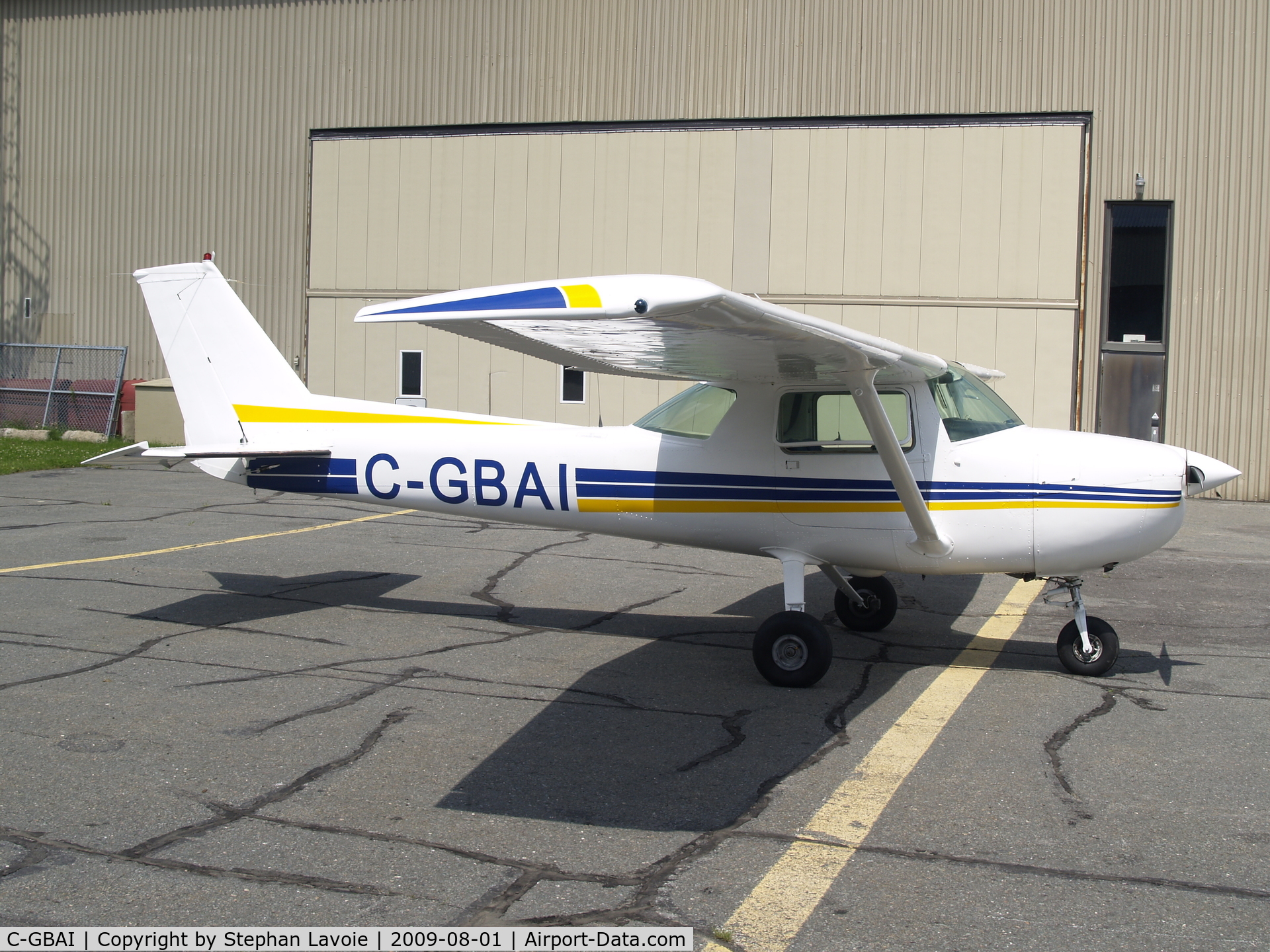 C-GBAI, 1972 Cessna 150L C/N 15073401, repaint 2009