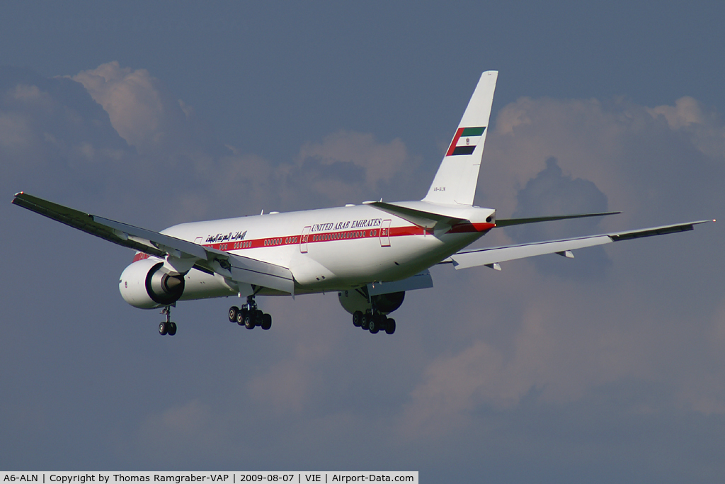 A6-ALN, 1999 Boeing 777-2AN/ER C/N 29953, UAE - Royal Flight Boeing 777-200