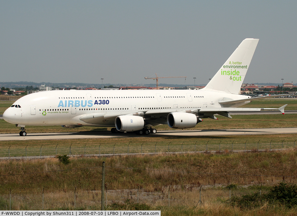 F-WWDD, 2005 Airbus A380-861 C/N 004, C/n 004 - With with special titles...