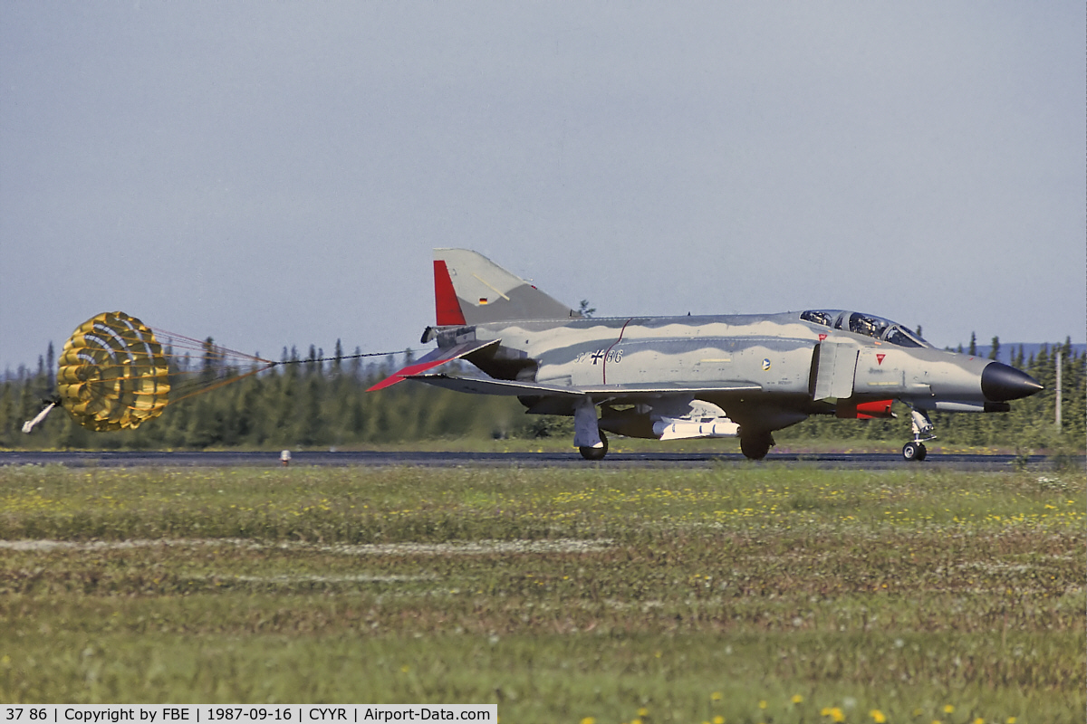37 86, 1972 McDonnell Douglas F-4F Phantom II C/N 4563, decellerating down the runway at Goose Bay