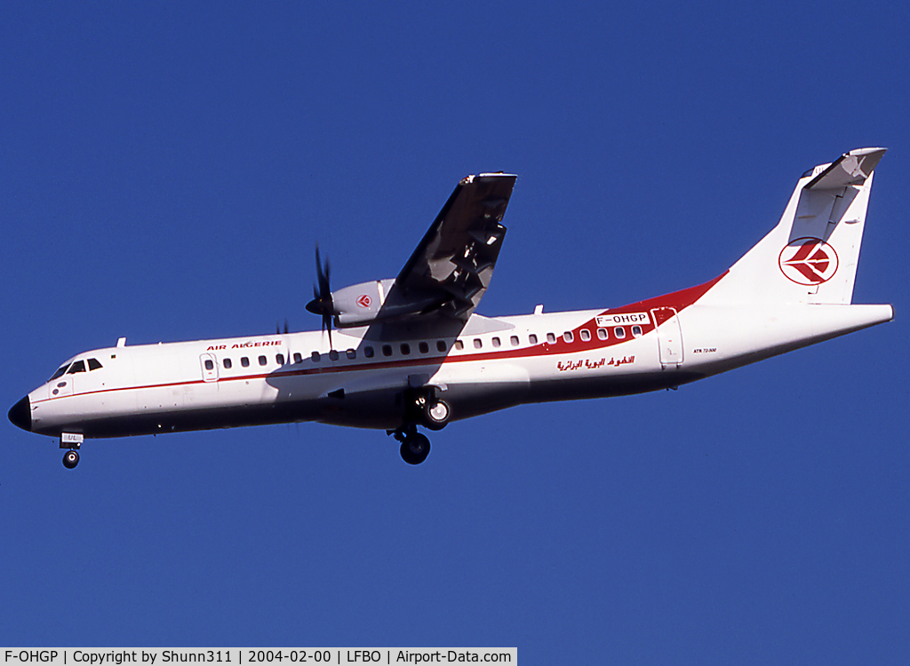 F-OHGP, 2001 ATR 72-212A C/N 672, Landing rwy 32L