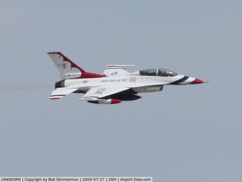UNKNOWN, General Dynamics F-16C Fighting Falcon C/N Unknown, USAF F-16 Thunderbird overflying Airventure 2009 - Oshkosh, Wisconsin