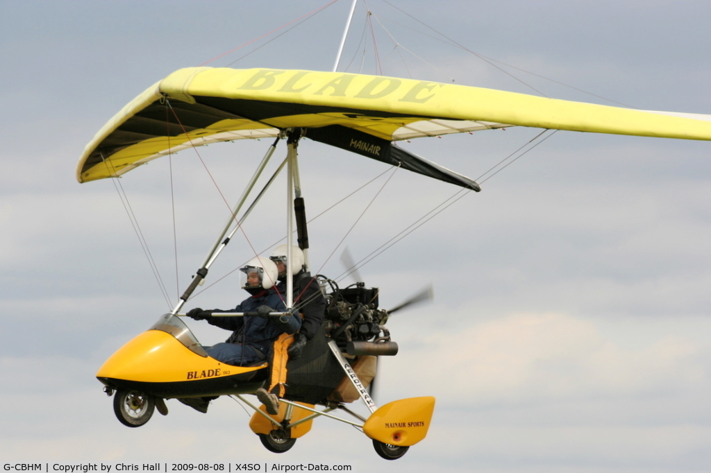 G-CBHM, 2001 Mainair Blade 912 C/N 1301-1101-7-W1096, Ince Blundell Micro light flyin