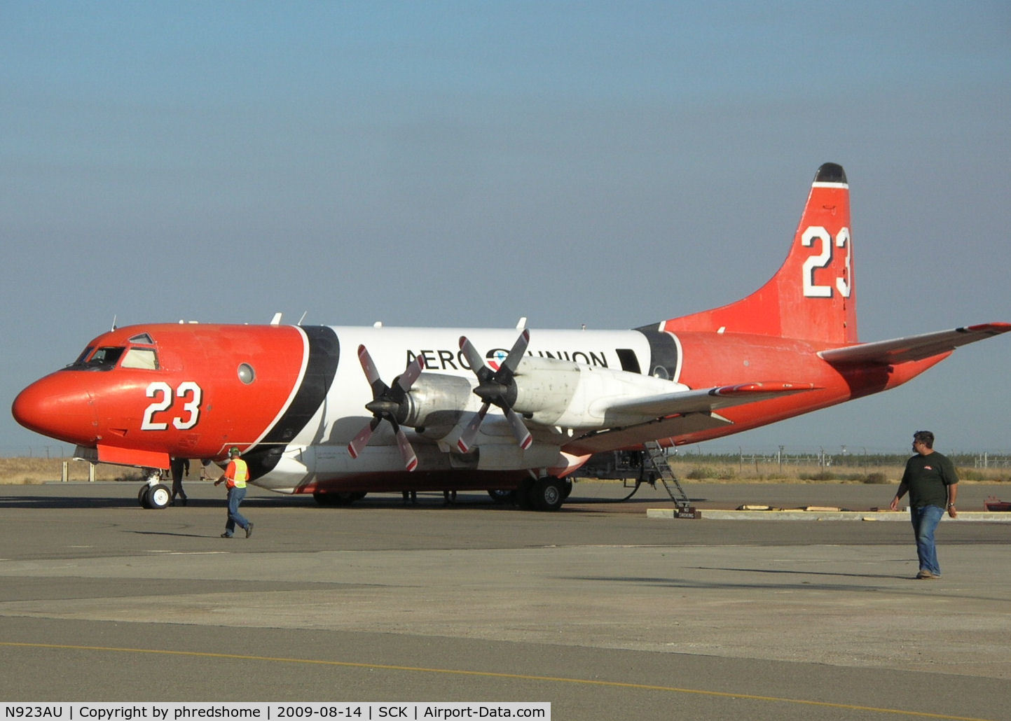 N923AU, 1964 Lockheed P-3A Orion C/N 185-5085, Working the Altamont, Ca fire