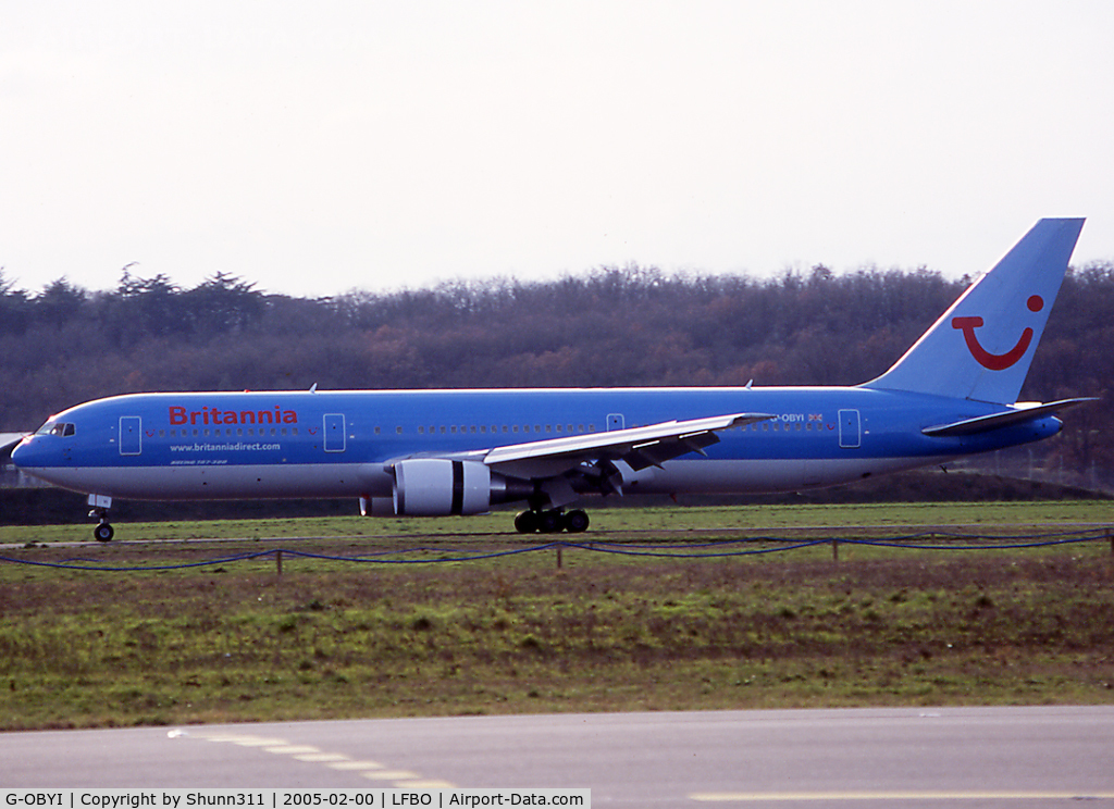 G-OBYI, 2000 Boeing 767-304/ER C/N 29138, Landing rwy 32R in World of TUI c/s