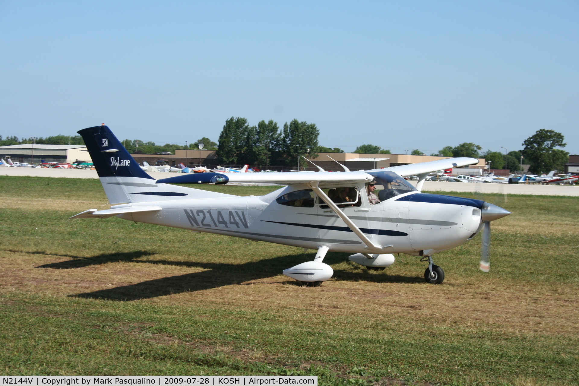 N2144V, 2003 Cessna 182T Skylane C/N 18281276, Cessna 182T