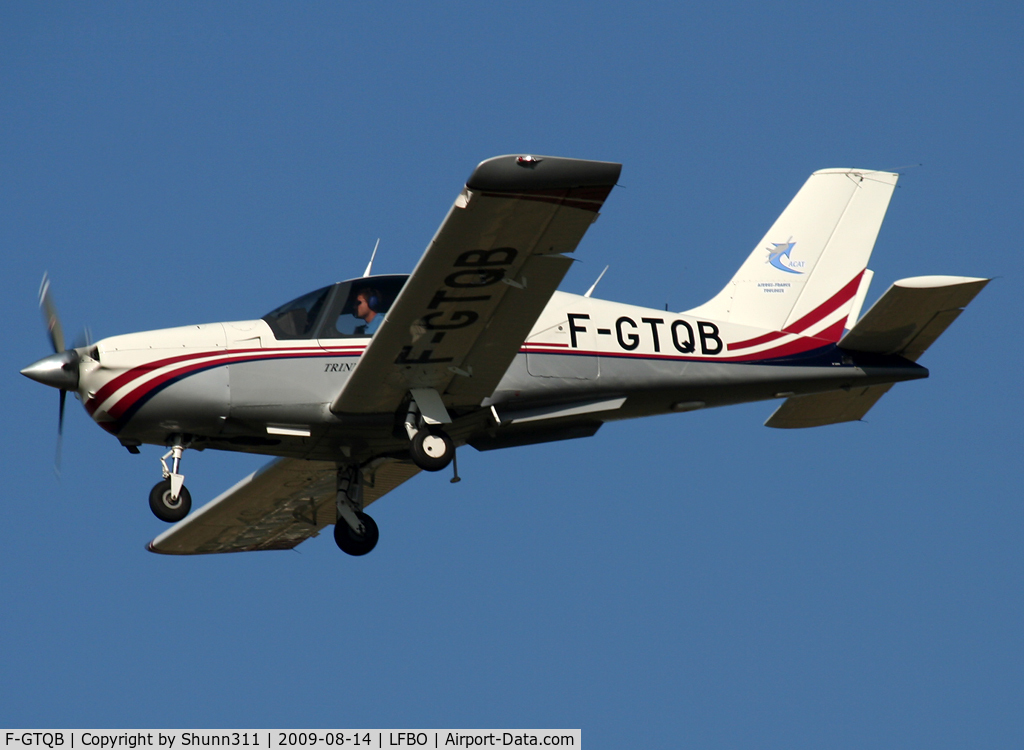 F-GTQB, Socata TB-20 Trinidad C/N 2095, Landing rwy 32L