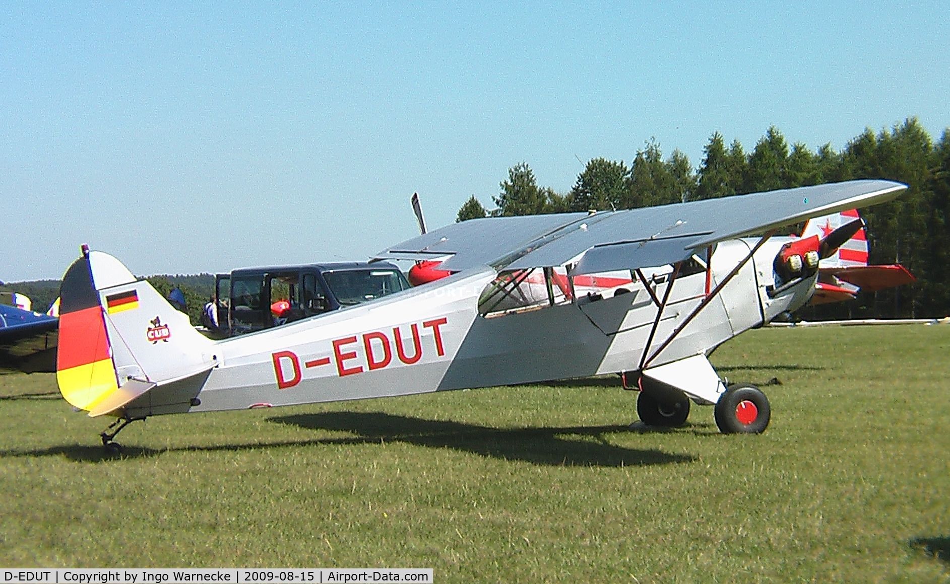 D-EDUT, Piper J3C-65 Cub Cub C/N 8962, Piper J3C-65 Cub at the Montabaur airshow 2009