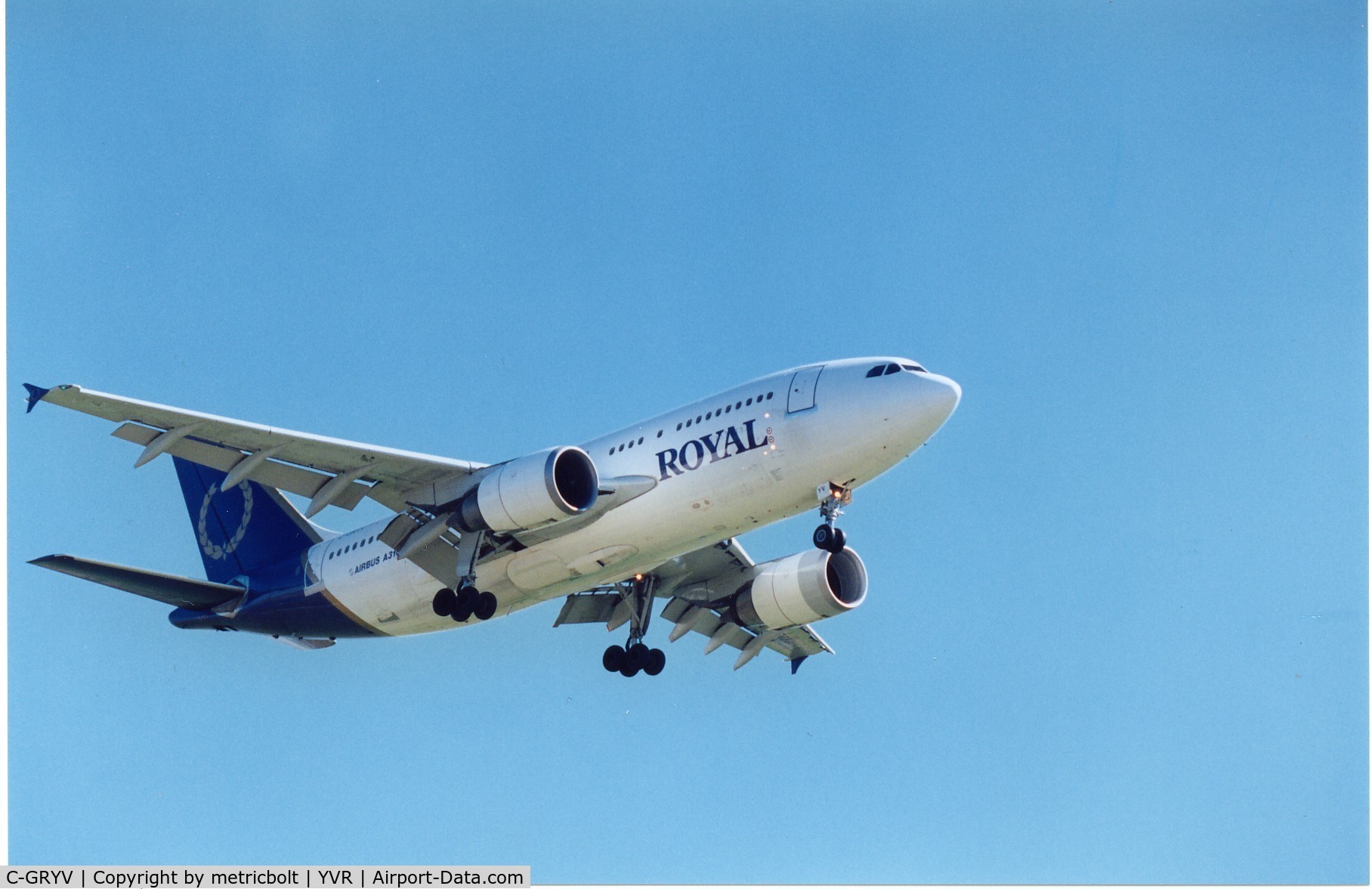 C-GRYV, 1987 Airbus A310-304 C/N 440, Landing at YVR,Aug.1998