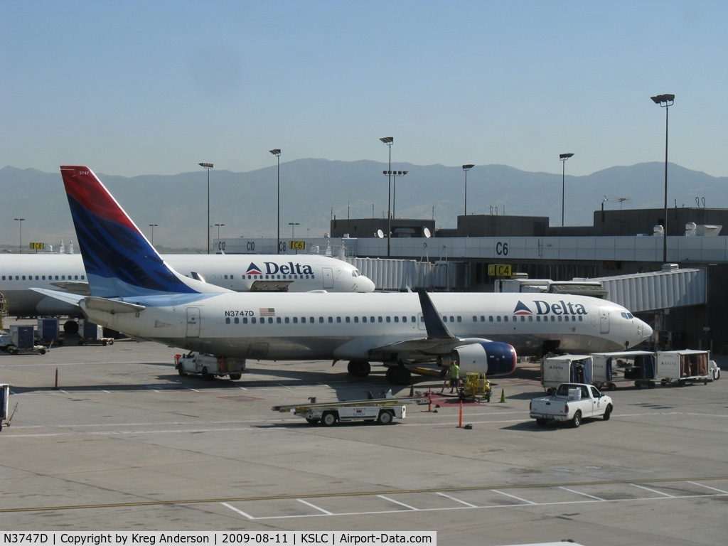 N3747D, 2001 Boeing 737-832 C/N 32374, Delta Airlines; Boeing 737-832