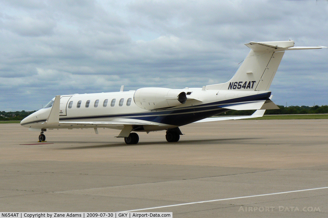 N654AT, 2001 Learjet 45 C/N 45-136, At Arlington Municipal