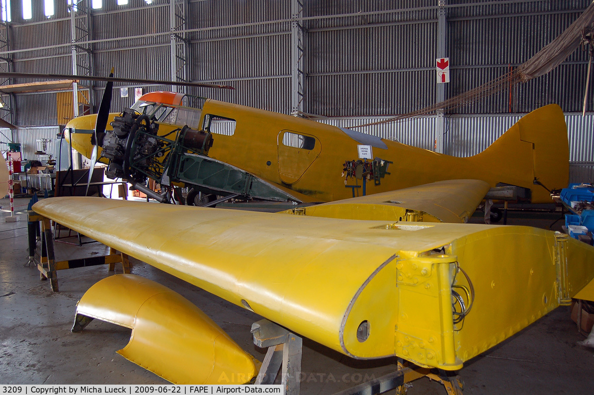 3209, Avro 652A Anson I C/N Not found 3209, At the SAAF Museum in Port Elizabeth