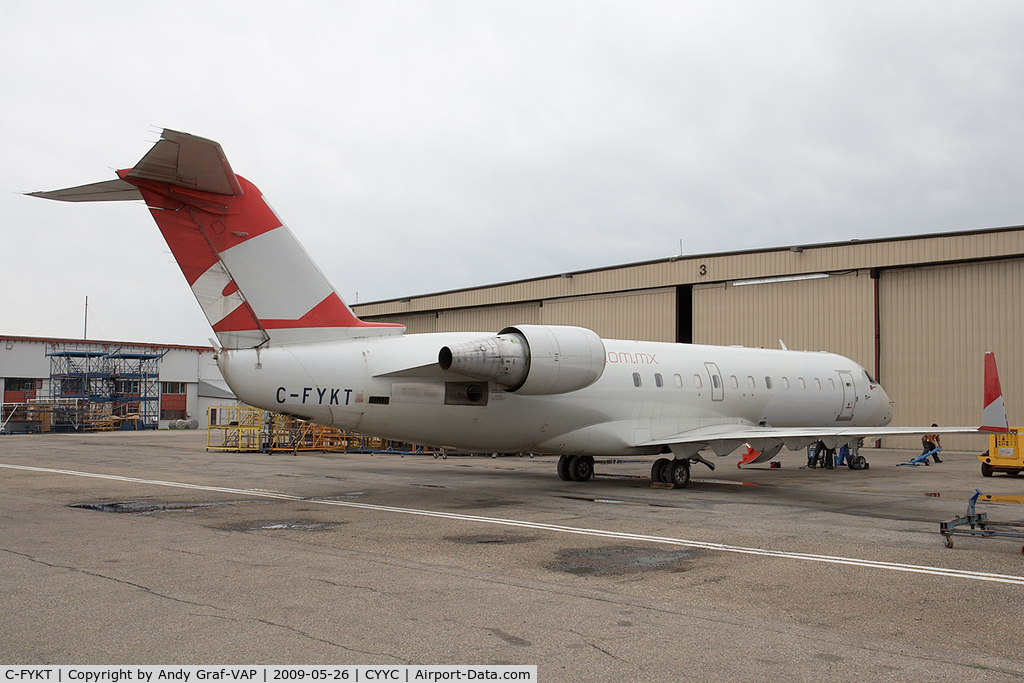 C-FYKT, 2002 Bombardier CRJ-200LR (CL-600-2B19) C/N 7690, CRJ