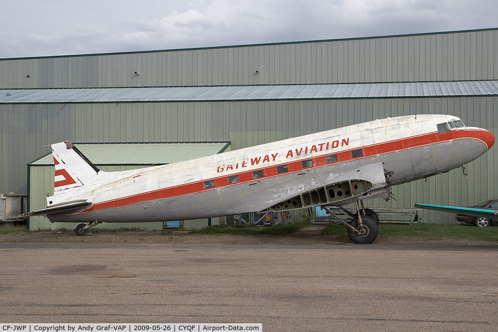 CF-JWP, Douglas DC-3 C/N 9089 (42-32863), Gateway Aviation DC-3